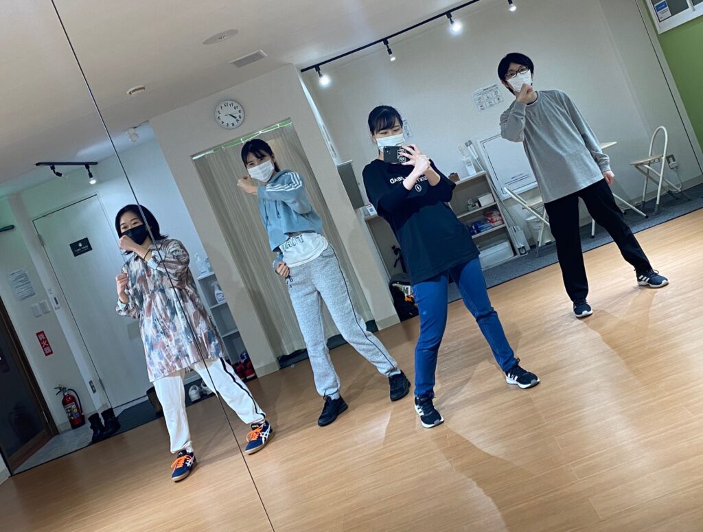 少人数制で丁寧に教える福岡博多のK-POPダンス初心者講座