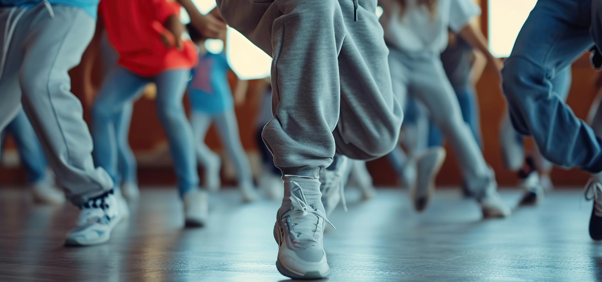 ダンスの恥ずかしさを乗り越える！5つのステップで自信がついてダンスが楽しめる